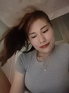 Snapshot of Lucxy-ki6 chatting on July 8, 1:15 pm Lucxy-ki6 online show from July 8, 1:15 pm