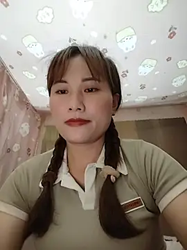 Snapshot of Lucxy-ki6 chatting on July 20, 1:46 pm Lucxy-ki6 online show from July 20, 1:46 pm