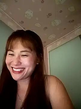Snapshot of Lucxy-ki6 chatting on July 28, 3:21 pm Lucxy-ki6 online show from July 28, 3:21 pm
