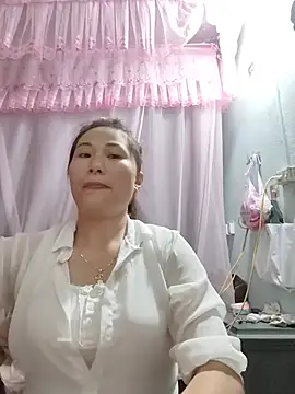 Snapshot of Lucxy-ki6 chatting on July 30, 12:59 pm Lucxy-ki6 online show from July 30, 12:59 pm