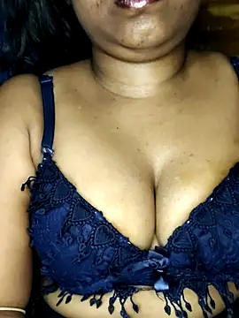 hotmiki online show from April 29, 6:47 pm