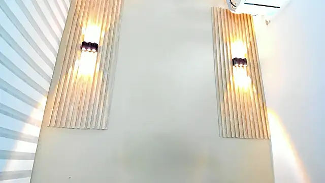 SALOMEE STONE online show from March 18, 2:20 pm