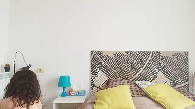 IreneBlue  online show from April 21, 6:41 am