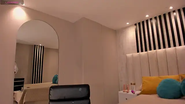 RebeccaWest online show from March 19, 5:22 am