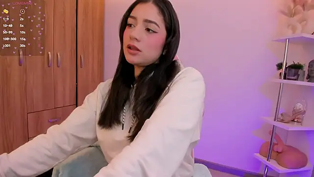 KittyFeet1 online show from July 27, 9:33 pm