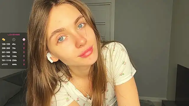 Veluxe online show from June 27, 4:12 pm
