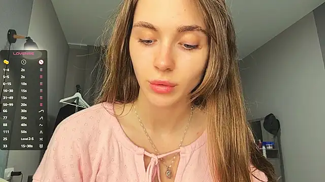 Veluxe online show from August 2, 4:38 pm
