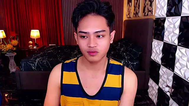 CrimsonCandleBlow online show from March 17, 2:09 pm