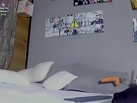 Enzoo98  online show from July 17, 1:23 am