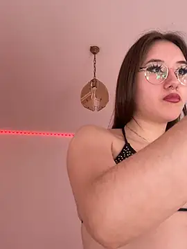 evelynnMiss online show from June 18, 12:31 pm