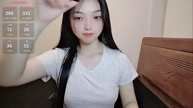 oblakitty  online show from May 11, 1:28 pm