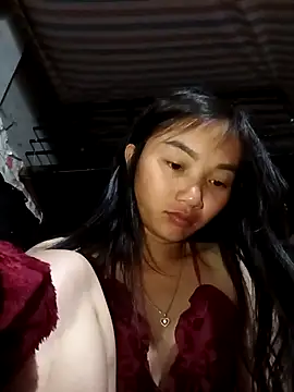 emmasexy2k online show from May 6, 1:25 am