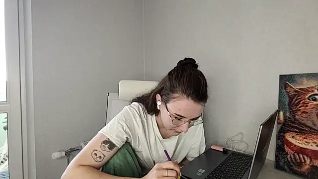 LaritaTocchio online show from March 17, 8:06 am