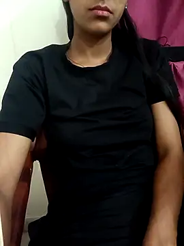 Snapshot of aushi_rajput chatting on April 21, 3:50 pm aushi rajput online show from April 21, 3:50 pm