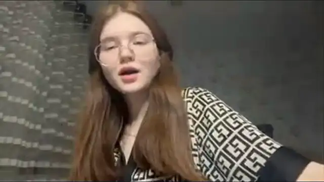 Karenredflag online show from March 17, 8:56 pm