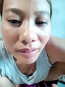Snapshot of Leiley_98 chatting on July 25, 2:42 am Leiley 98 online show from July 25, 2:42 am