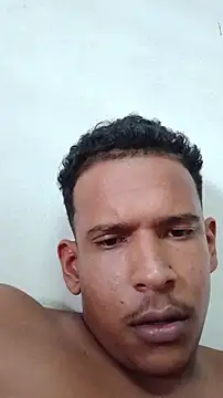 Snapshot of Ron_0101 chatting on July 24, 9:13 pm Ron 0101 online show from July 24, 9:13 pm