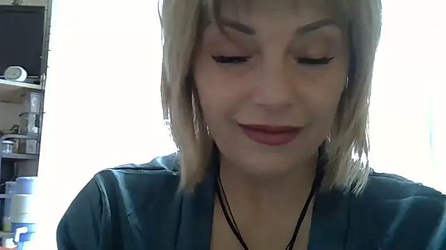 Lia Rayss online show from May 1, 12:43 pm