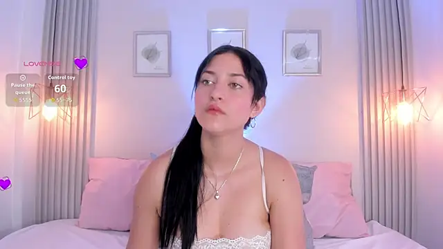 Snapshot of Sallyrosee_ chatting on August 3, 3:27 pm Sallyrosee online show from August 3, 3:27 pm