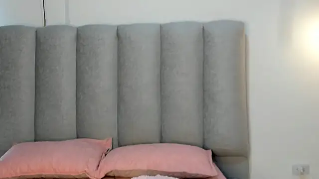 Valentina lux1 online show from May 20, 5:19 pm
