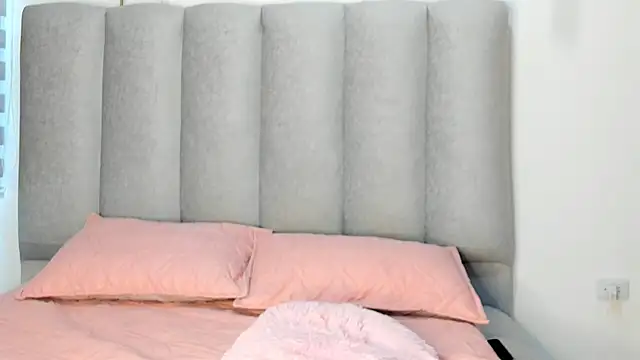Valentina lux1 online show from May 22, 10:04 pm