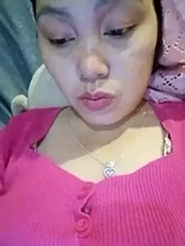 Snapshot of Abi-ni chatting on May 20, 2:34 pm Abi-ni online show from May 20, 2:34 pm