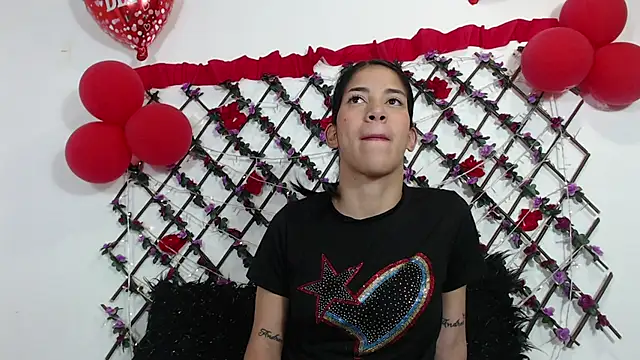 Mishell Martinz online show from March 18, 4:04 am