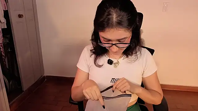 AleblancXOXO online show from July 24, 9:02 pm