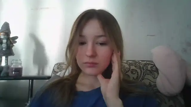 Snapshot of PetaWane chatting on March 24, 11:26 am PetaWane online show from March 24, 11:26 am