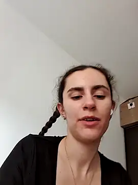 Snapshot of starlight_mo chatting on May 15, 12:23 pm starlight mo online show from May 15, 12:23 pm