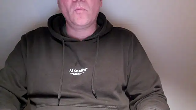 latexslaveboy online show from March 16, 6:56 pm