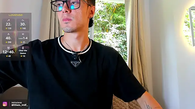 Snapshot of etham_wolf1 chatting on July 15, 4:56 pm etham wolf1 online show from July 15, 4:56 pm