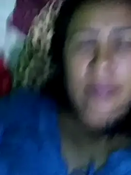 juliataylorhot online show from April 28, 2:27 am