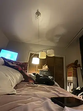 JulieetteLatte online show from July 13, 1:52 am