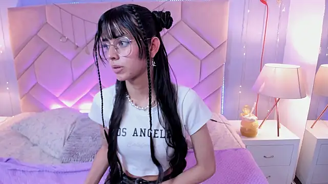 Snapshot of Eimy_Blaze chatting on May 14, 7:31 pm Eimy Blaze online show from May 14, 7:31 pm
