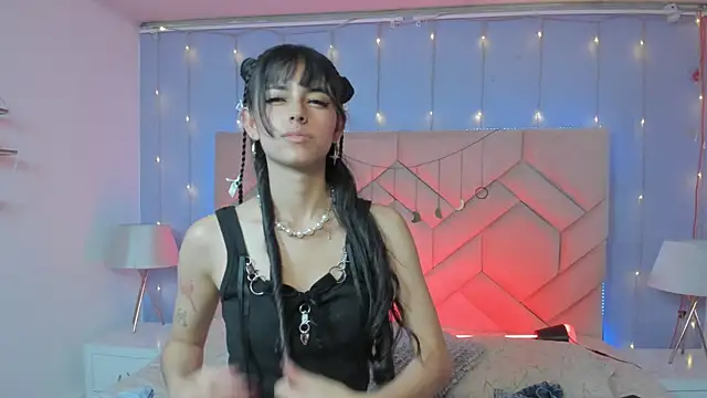 Snapshot of Eimy_Blaze chatting on May 21, 7:32 pm Eimy Blaze online show from May 21, 7:32 pm