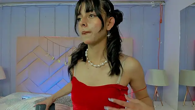 Snapshot of Eimy_Blaze chatting on June 2, 7:38 pm Eimy Blaze online show from June 2, 7:38 pm