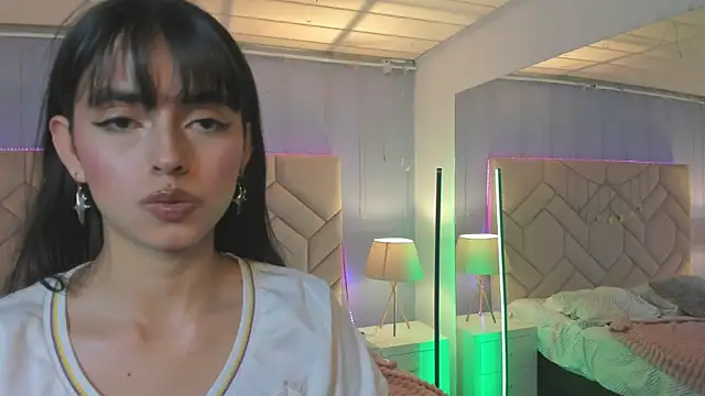 Snapshot of Eimy_Blaze chatting on July 7, 7:18 pm Eimy Blaze online show from July 7, 7:18 pm