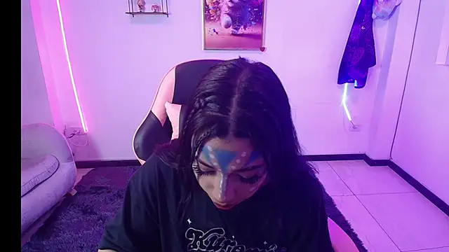 AryahMoonn online show from April 30, 3:35 am