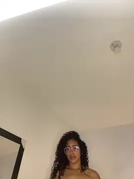 Luciianita lov199 online show from April 24, 1:52 am