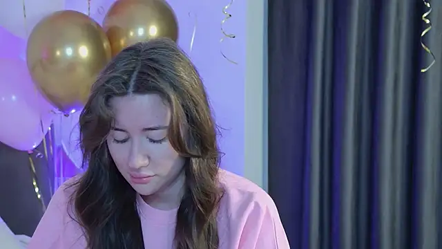MeganStrane online show from May 24, 6:07 am
