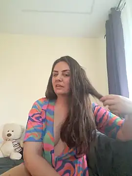 Arya Malone online show from June 9, 7:20 am