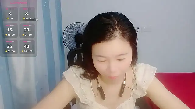 Snapshot of Lianzi-2026 chatting on June 15, 12:18 pm Lianzi-2026 online show from June 15, 12:18 pm