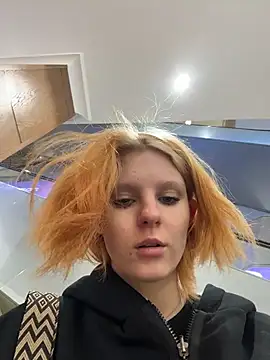 NinaParri online show from April 22, 3:20 am