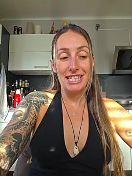 NicoleKaiser online show from June 2, 4:42 pm
