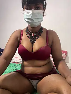 Snapshot of honeyi_babe chatting on July 12, 6:54 pm honeyi babe online show from July 12, 6:54 pm