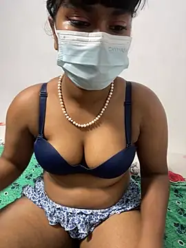 Snapshot of honeyi_babe chatting on July 14, 5:07 pm honeyi babe online show from July 14, 5:07 pm