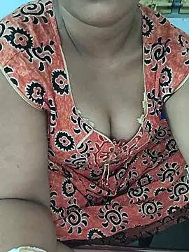 Hot-iht online show from March 18, 5:54 am