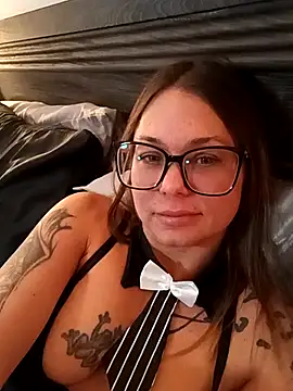Couple qc online show from April 20, 11:50 pm