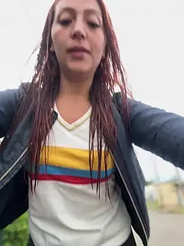 Snapshot of Queen_Scatlett chatting on June 12, 11:31 am Queen Scatlett online show from June 12, 11:31 am